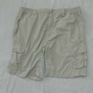The North Face Men's Light Tan Cargo Shorts Large